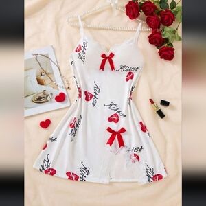 Sleep Slip with Red Bow & Lip Print